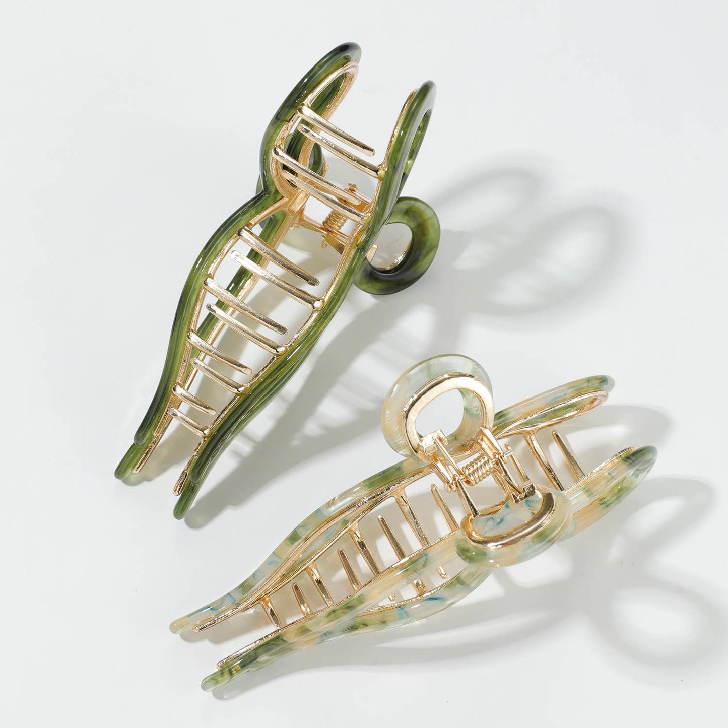 Sabrina Large Ribbon Metal Bow Claw Clip