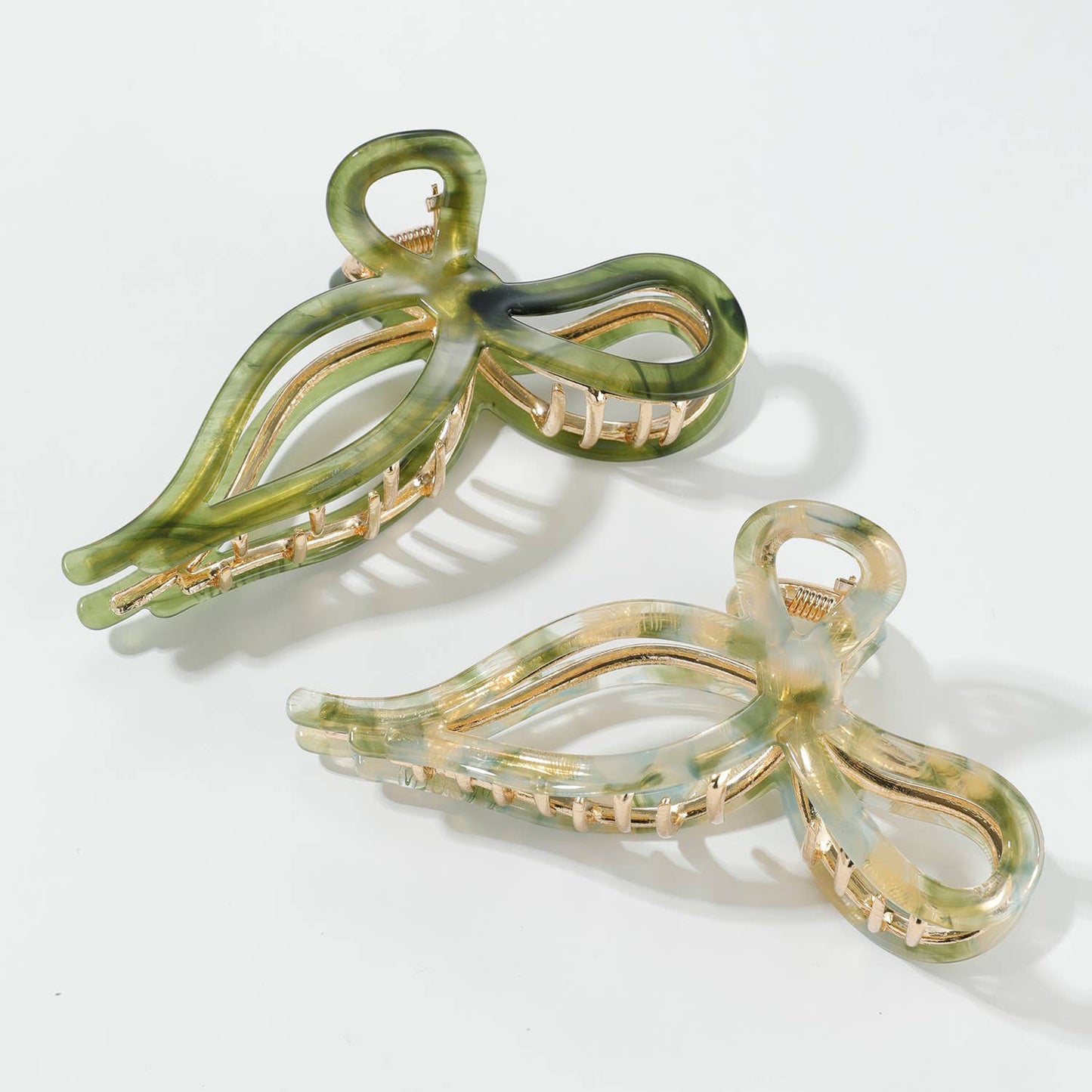 Sabrina Large Ribbon Metal Bow Claw Clip