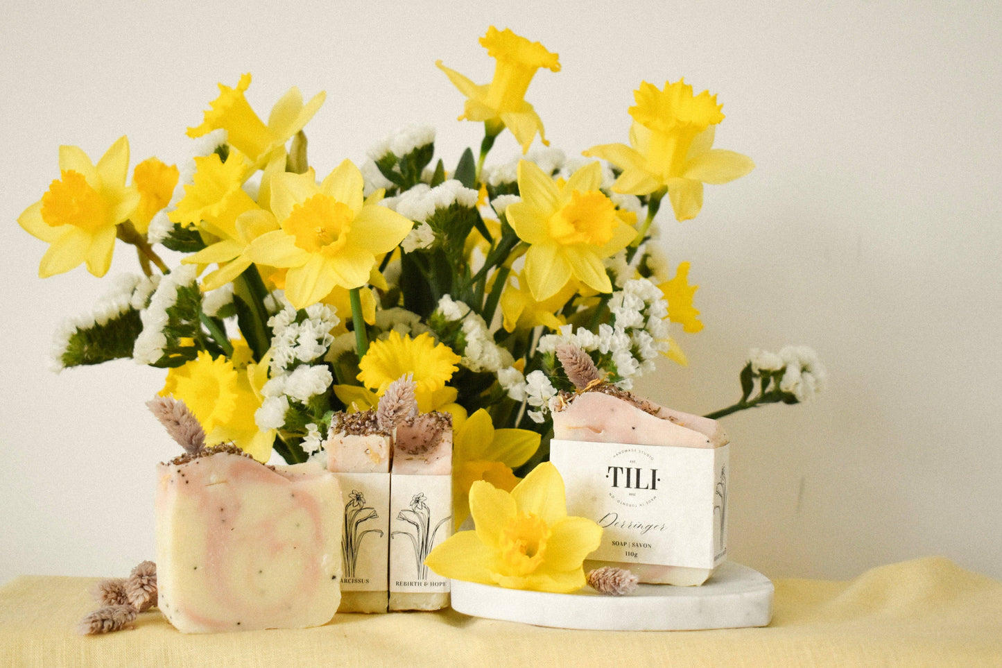 Derringer Soap Bar (Lavender & Geranium) - Spring Daffodils