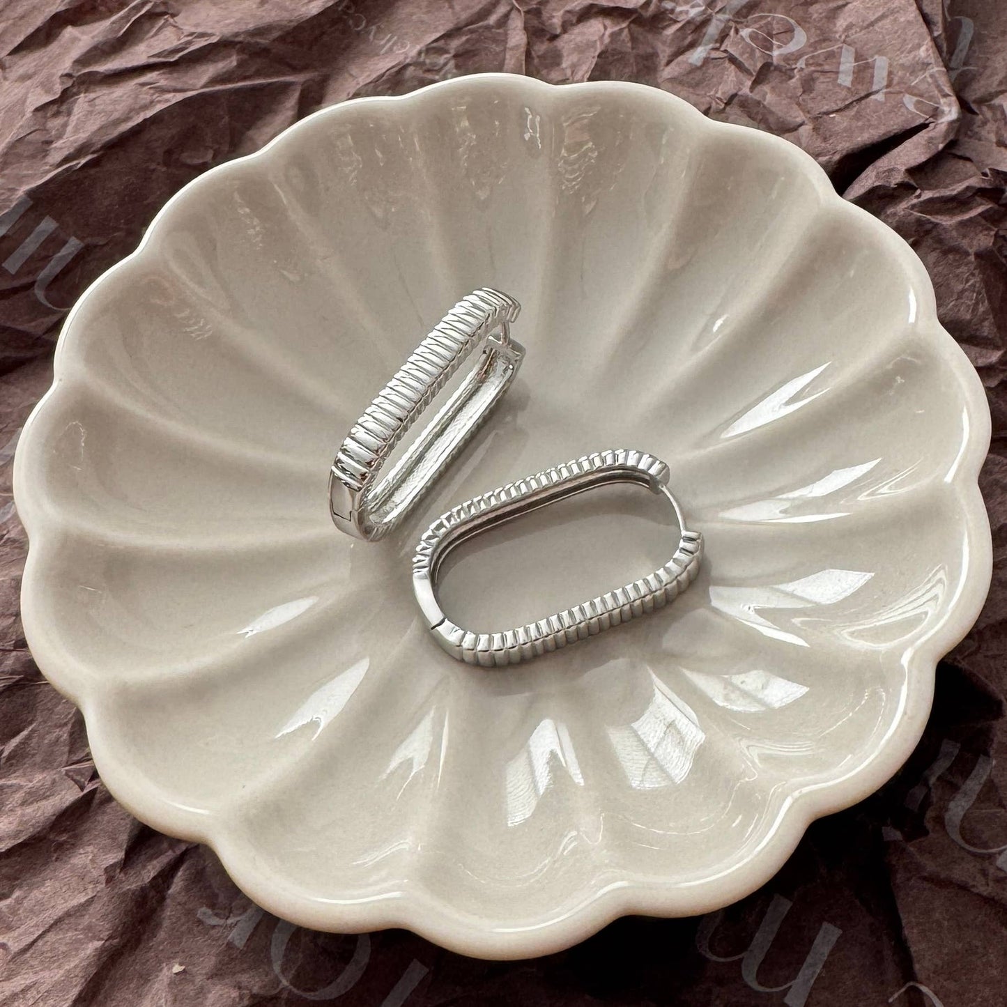 Large Ray Ribbed 2.0 Earrings - Silver