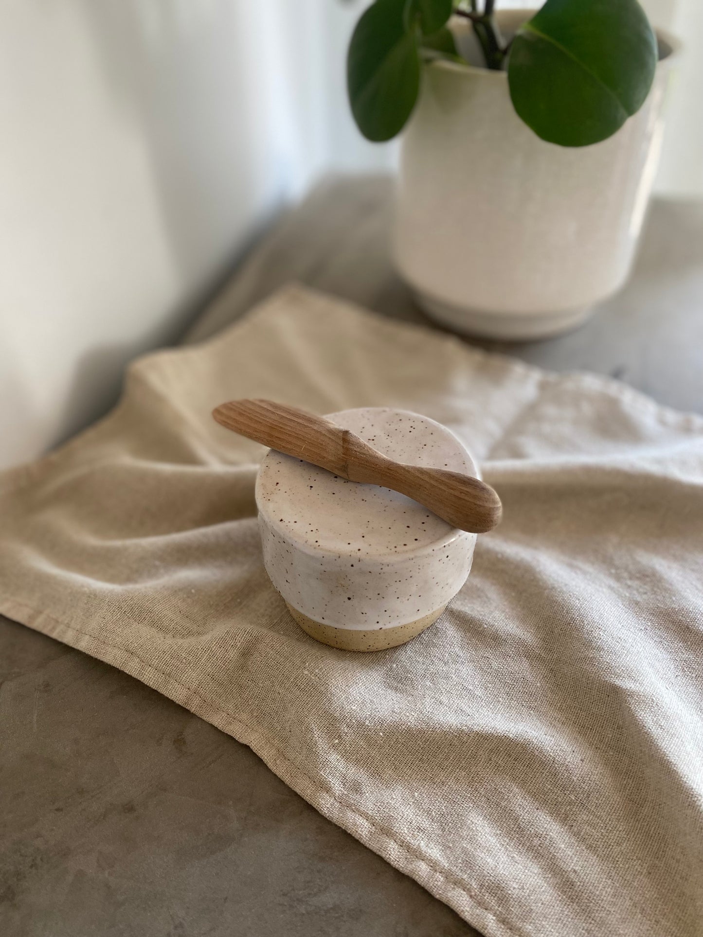 Butter Dish with Lid