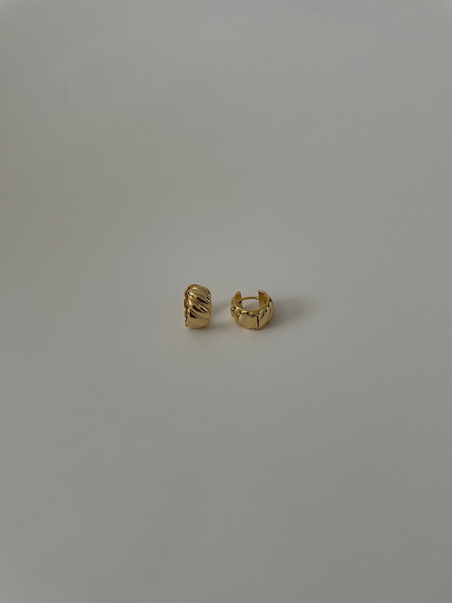 Mia Huggies Earrings - Gold