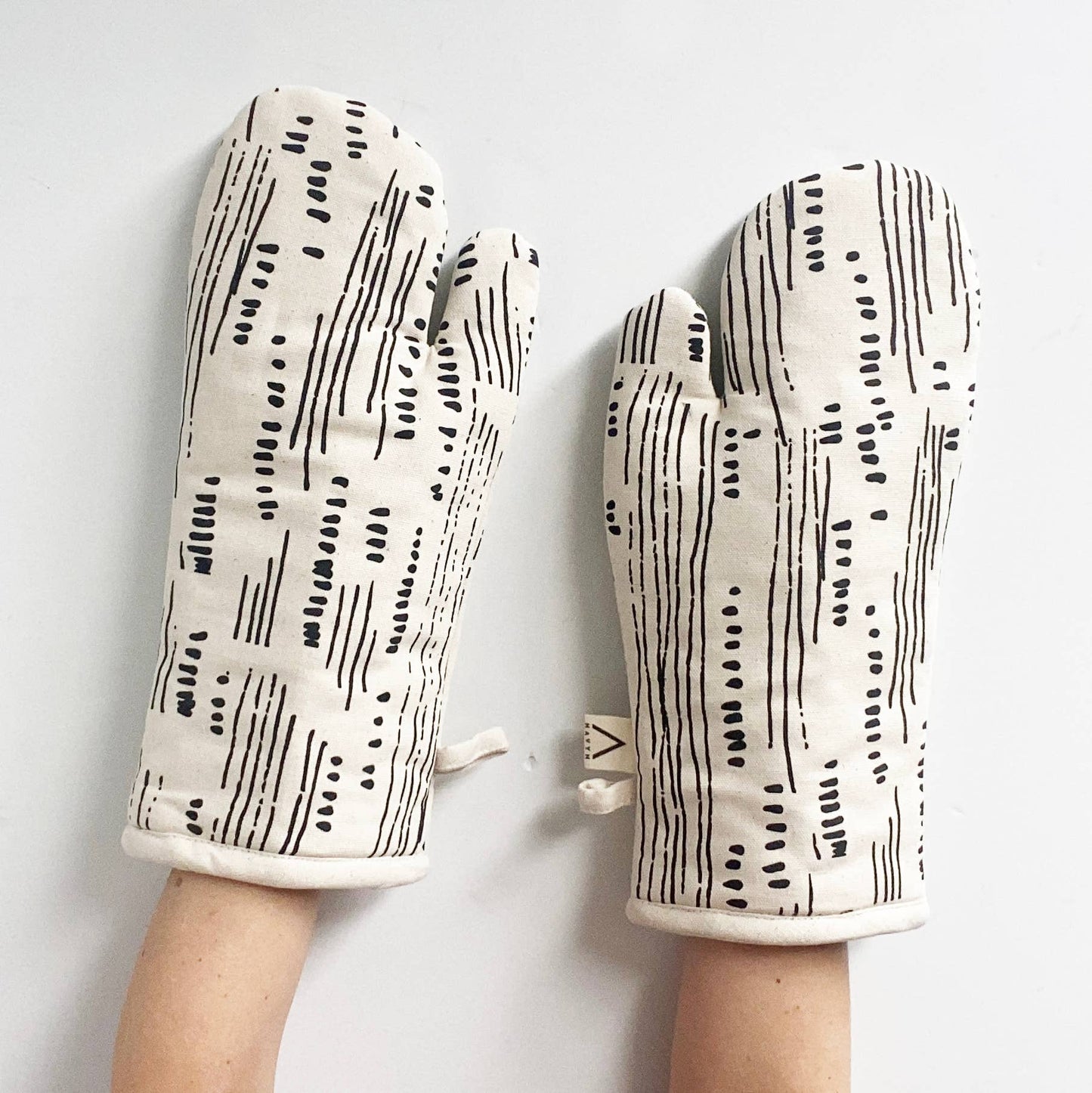 Natural Cotton Oven Mitts - Abstract Pattern