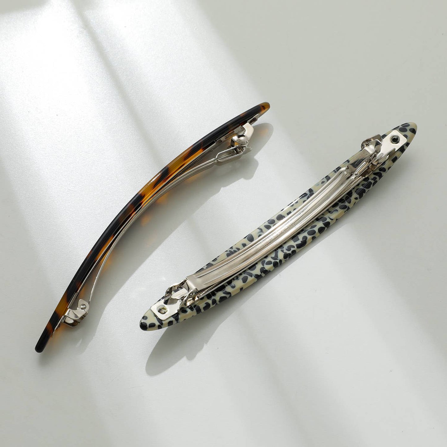 Aimee Core | Oblong Oval French Barrette Hair Clip