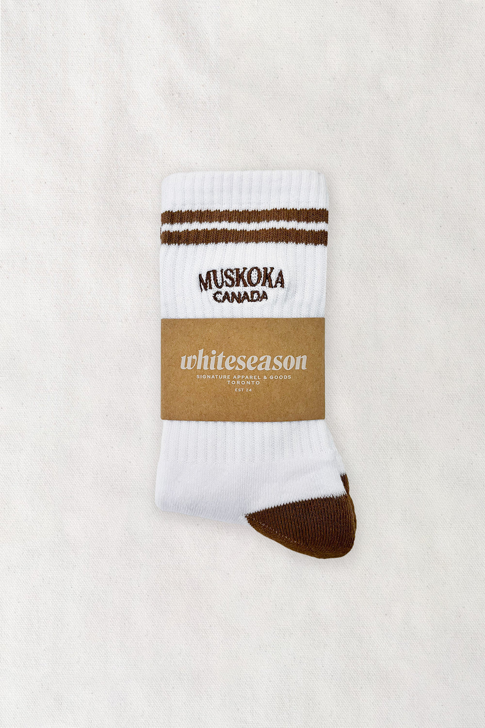 Muskoka Evergreen Love Embroidered White/Brown Crew