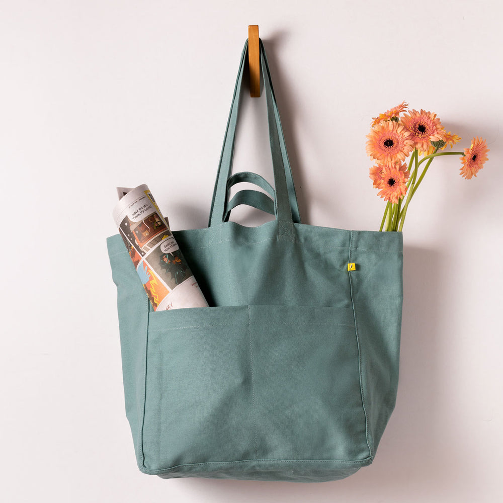 Fluf Box Tote