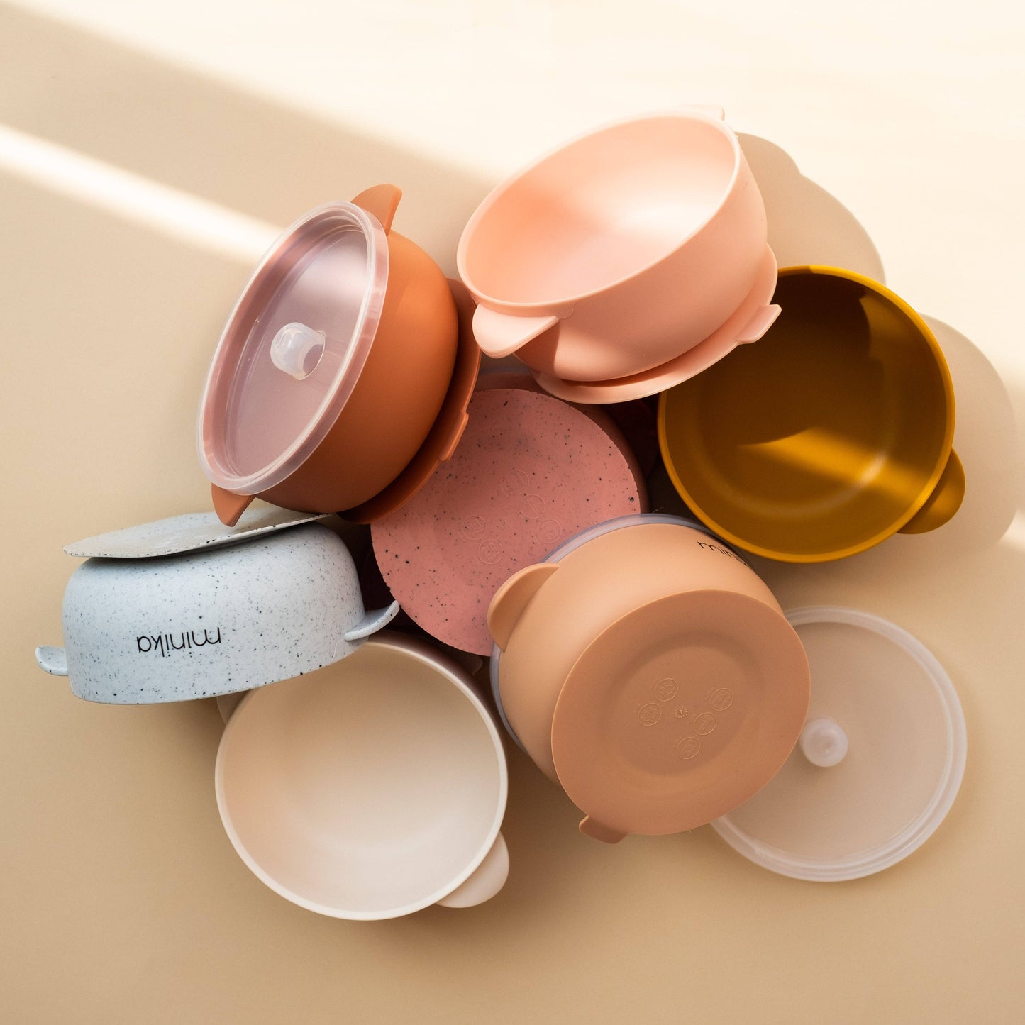 Silicone bowl with lid - Blush