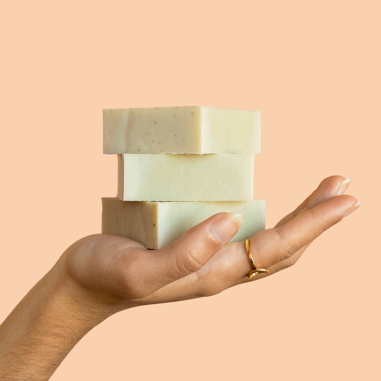 Package-free body soap - Herbal