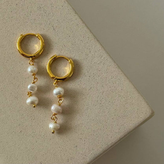 Pearl Drop Earrings 