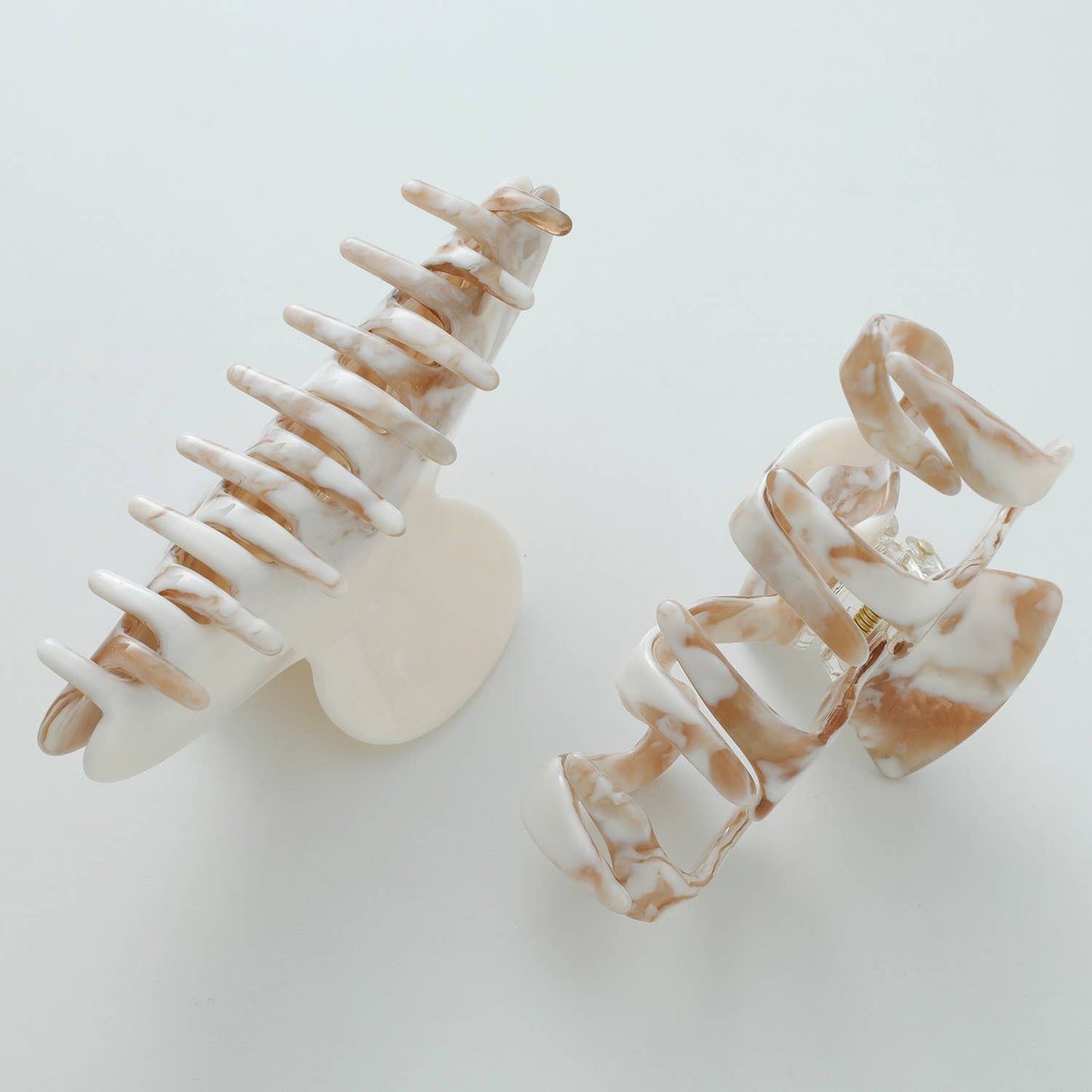 Calacatta Gold Large - Assorted Claw Clips
