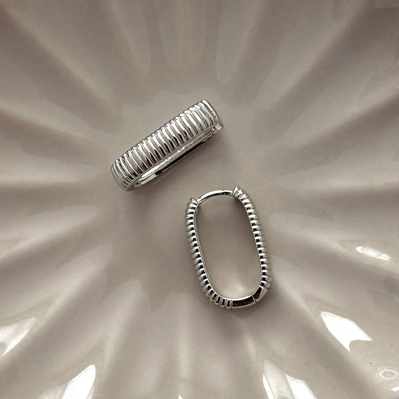 Small Ray Ribbed 2.0 Earrings - Silver