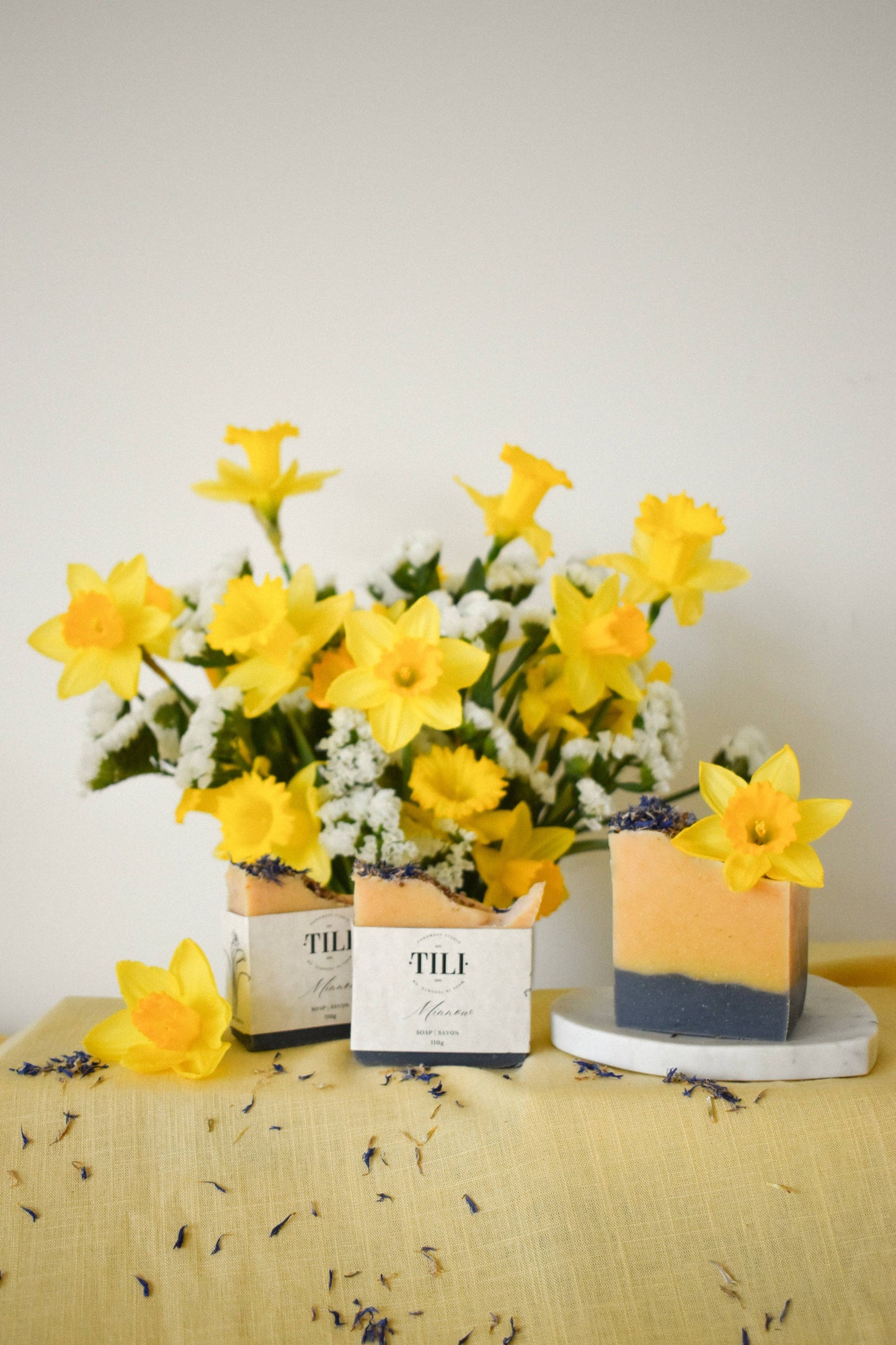 Minnow Soap Bar (Lemongrass & Clary Sage) - Spring Daffodils