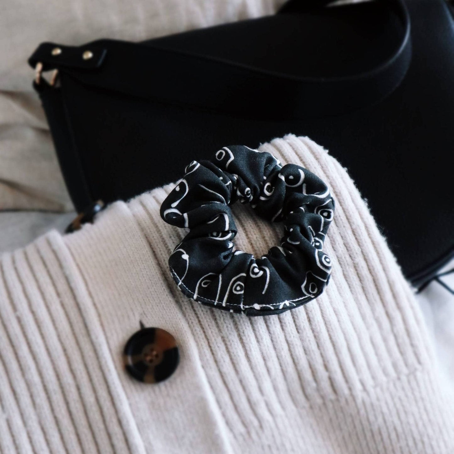 Organic Cotton Hair Scrunchie - Woman Series (Black)