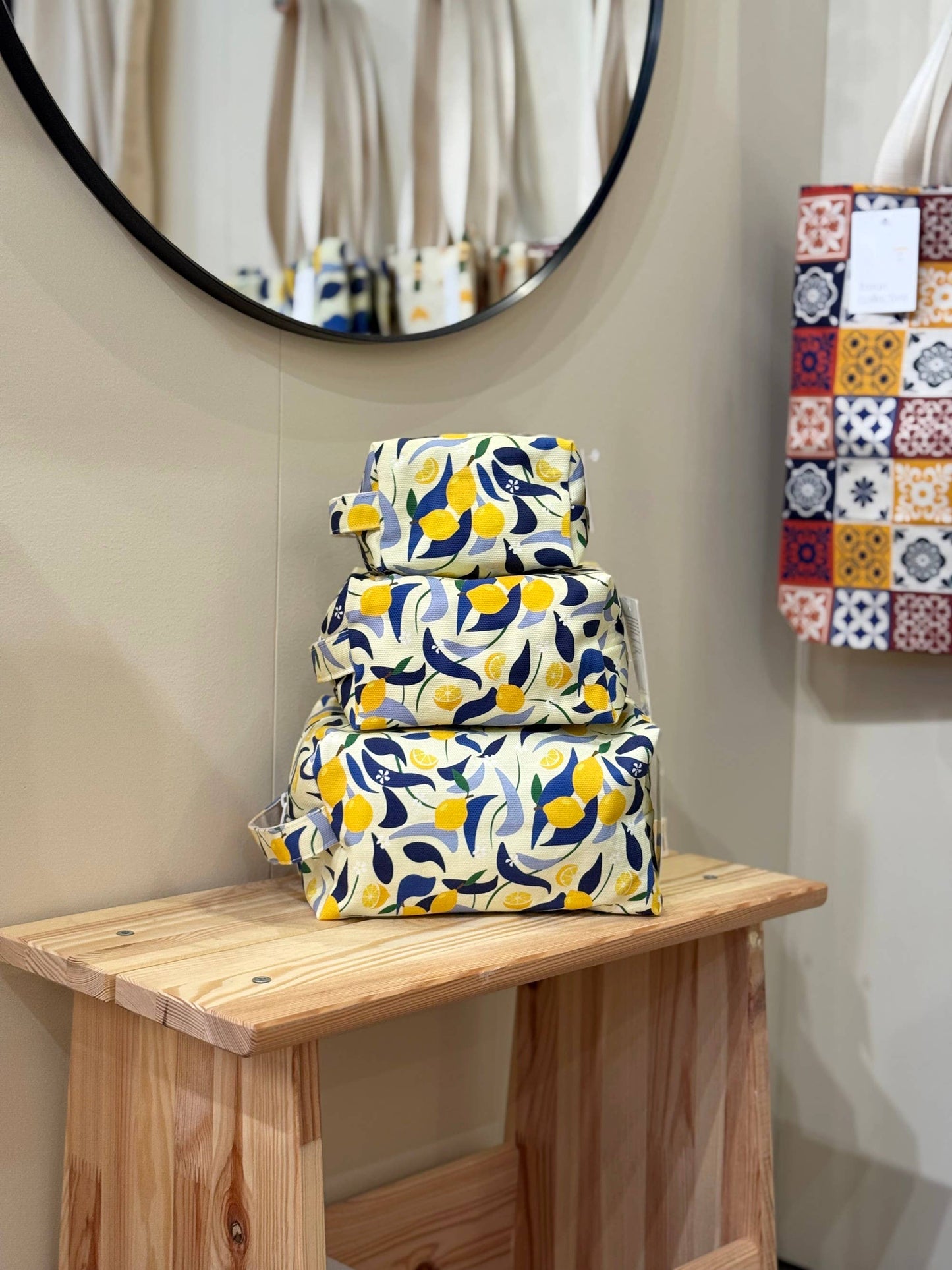 Toiletry Bag - Lemons