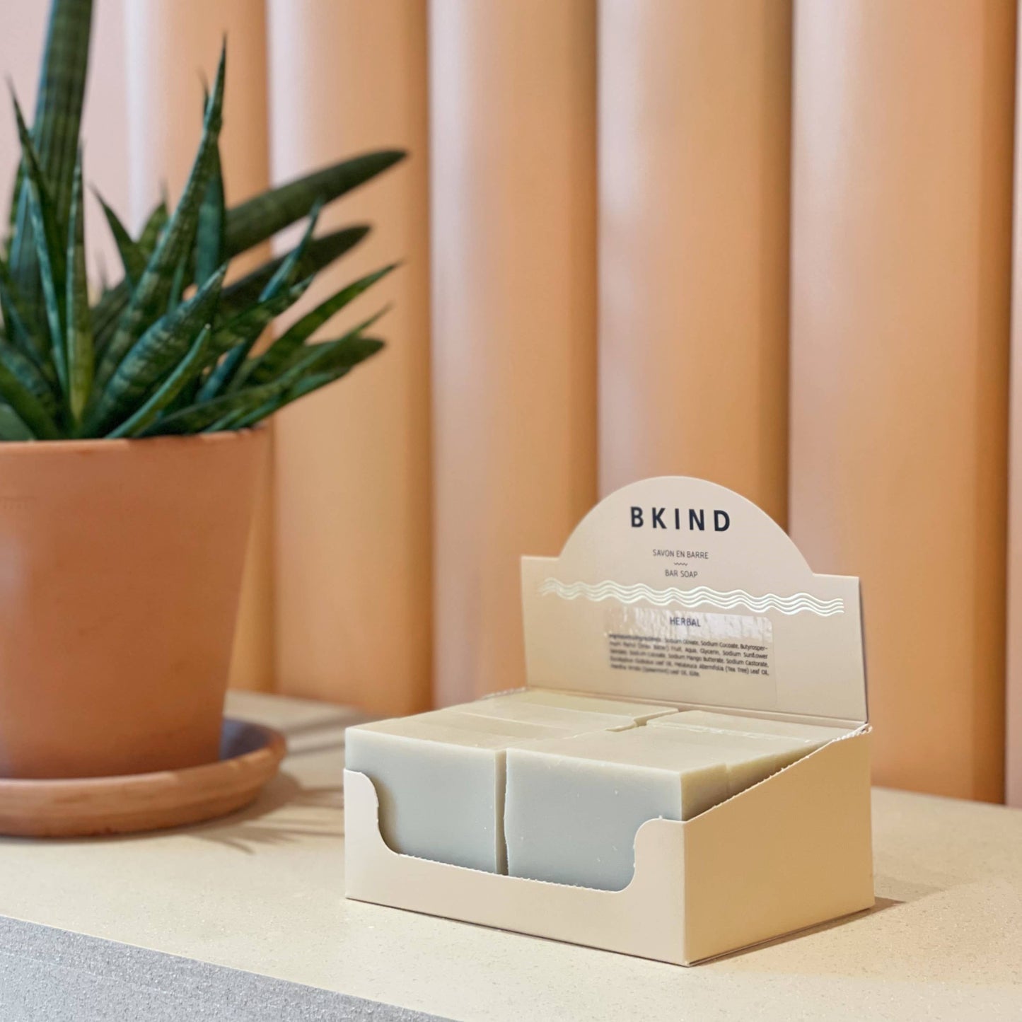 Package-free body soap - Herbal