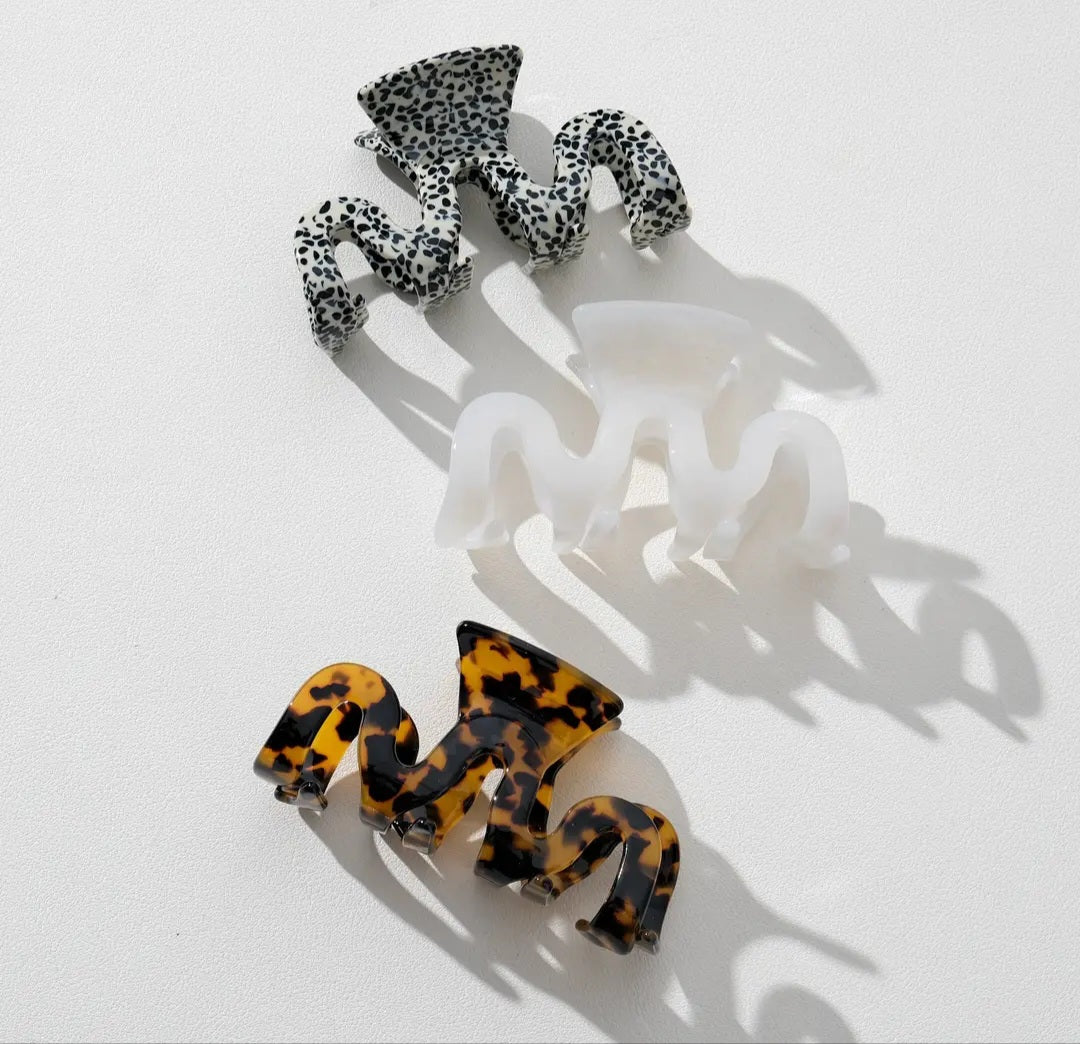 Esme Large | Classic Wavy Eco-Friendly Claw Clip